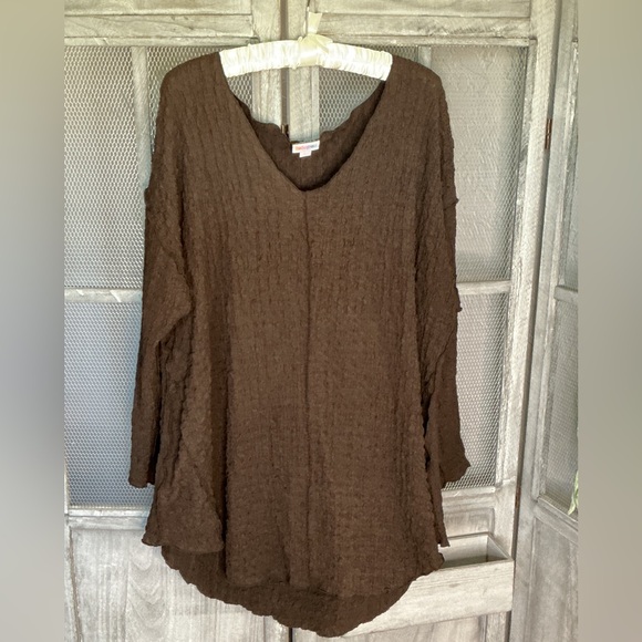 LuLaRoe Tops - LuLaRoe Jolene style dress blouse